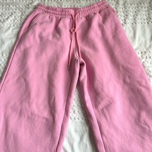 TRENDY QUEEN WIDE LEG SWEATS SIZE MEDIUM